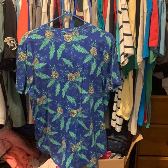 Abercrombie and Fitch tee Size XL - Picture 3 of 3